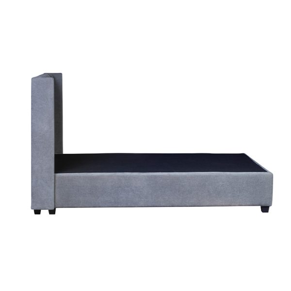Cama Tripoli en dormitorio decorado